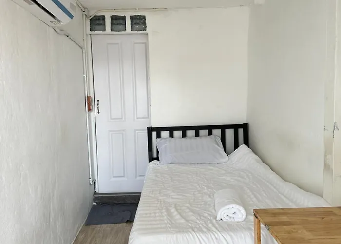 Chubby 9 Single Room